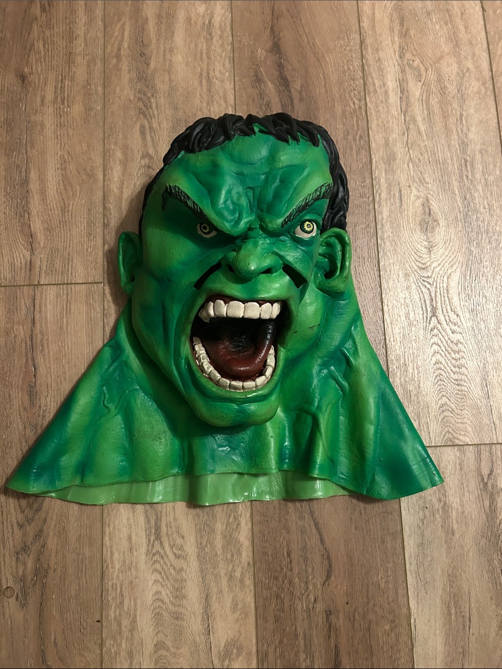 Vintage 2003 Marvel Hulk Full-Head Green Superhero Mask-Adult size